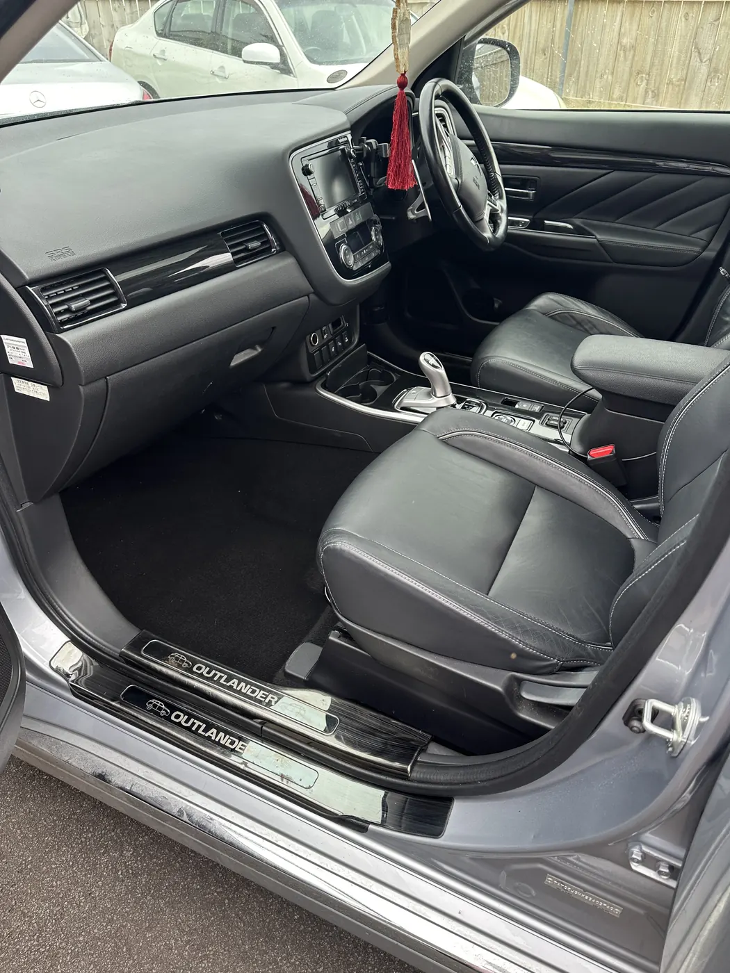 Interior leather detailing